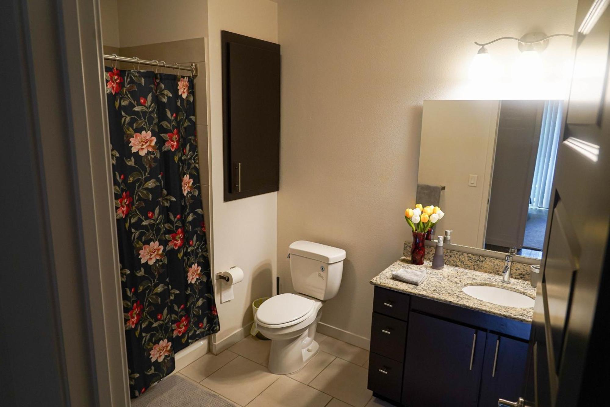 Luxury Designed 2 Bedrooms Part Hotel In Woodland Hills Ca Los Angeles Luaran gambar